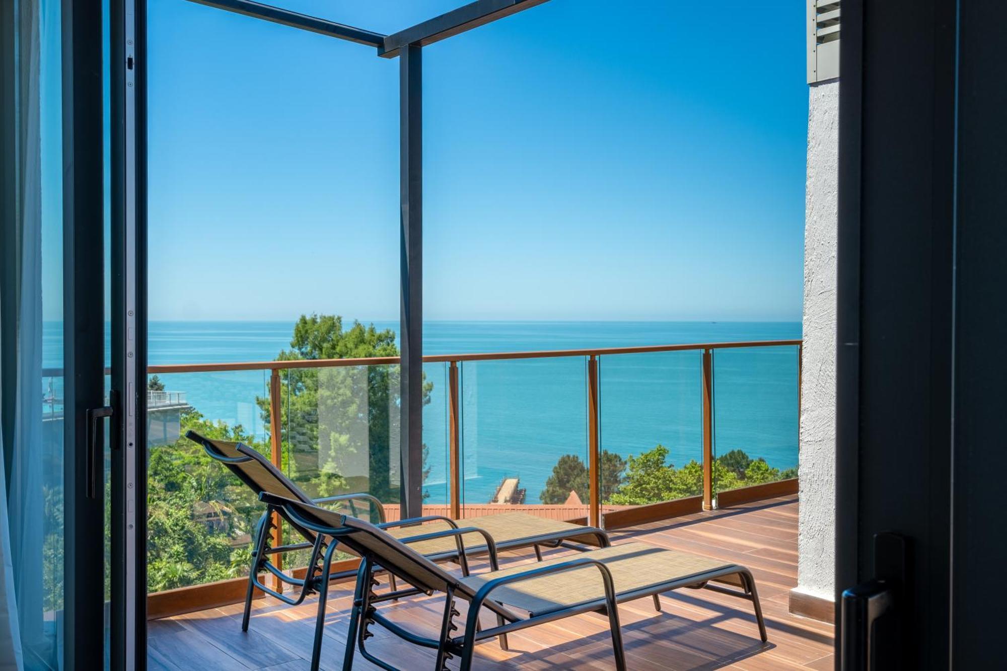 Greenwood Batumi Exterior photo